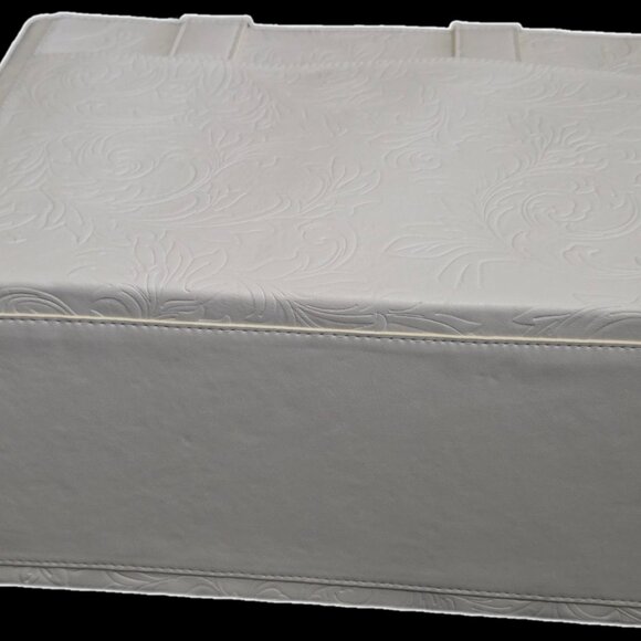 Levenger Filigree Portable File Tote - Eggshell White Office Box & Accessories - Picture 3 of 14